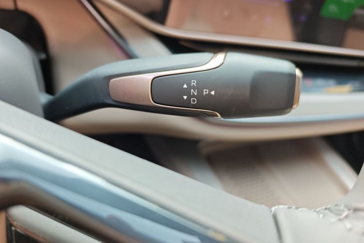 HongQi TianGong 08 2025 immagine di auto #16