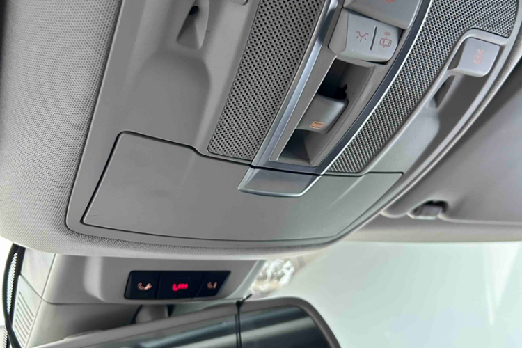 Mercedes-Benz M Class 2015 car image #16