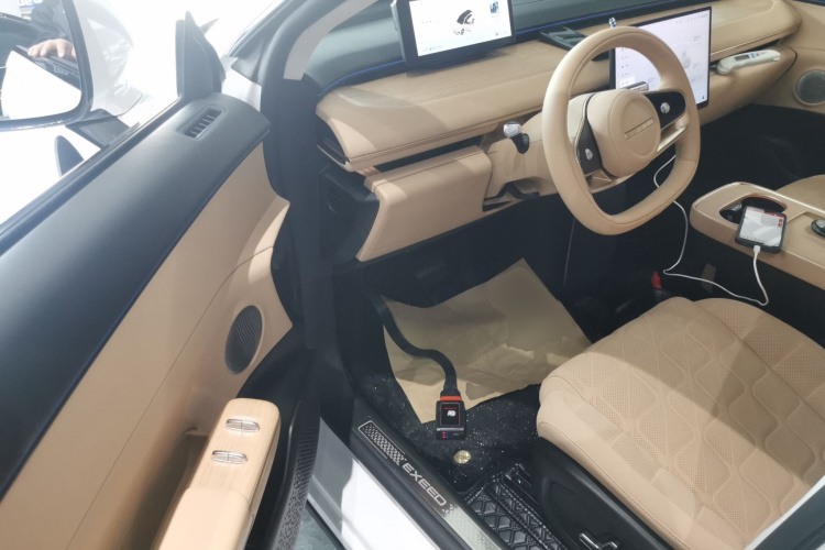 Exceed Stellar Era ET 2025 car image #16