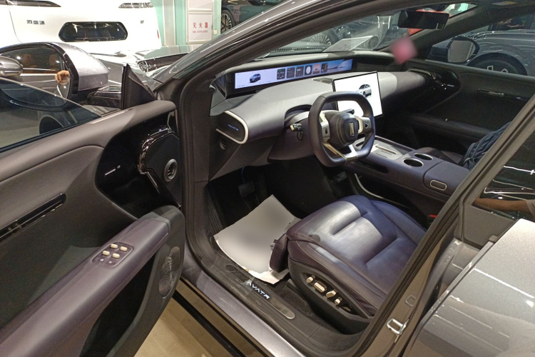 Avatr 07 2024 car image #16