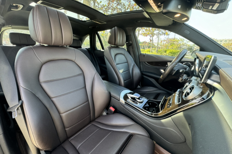 Mercedes-Benz GLC Class 2019 #16 Mercedes-Benz GLC Class 2019 car image #16