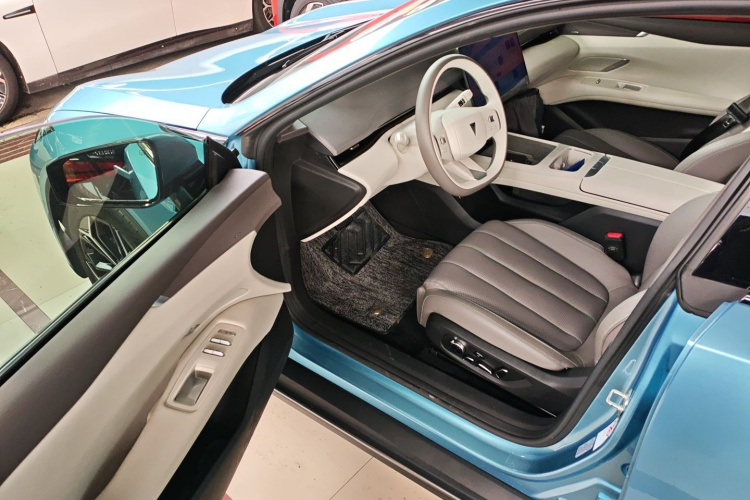 Deepal L07 2024 #16 Deepal L07 2024 car image #16