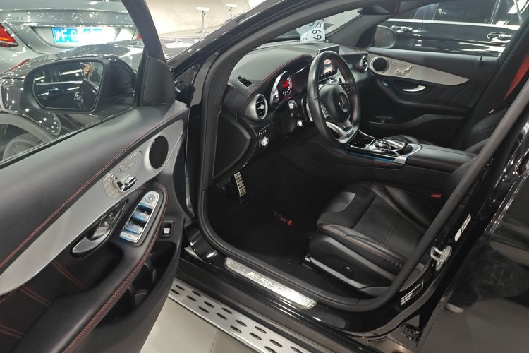 Mercedes-Benz GLC Coupe AMG 2018 صورة سيارة #16