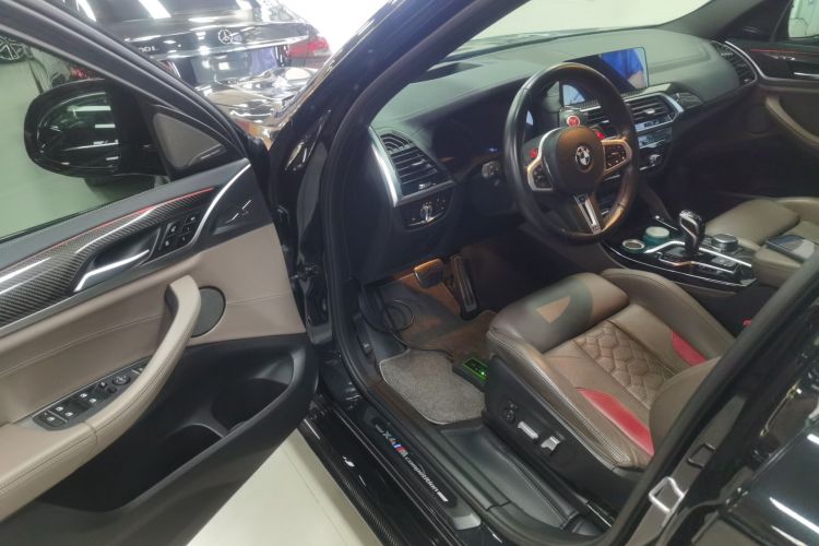 BMW X4 M 2021 car image #16