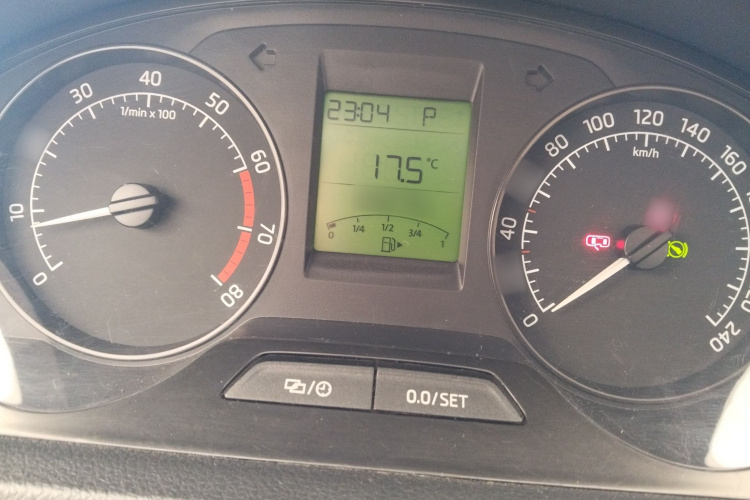 Skoda Rapid Spaceback 2016 immagine di auto #16