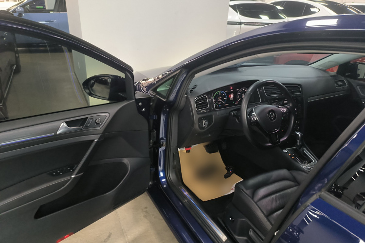 Volkswagen Golf New Energy (Imported) 2019 صورة سيارة #16