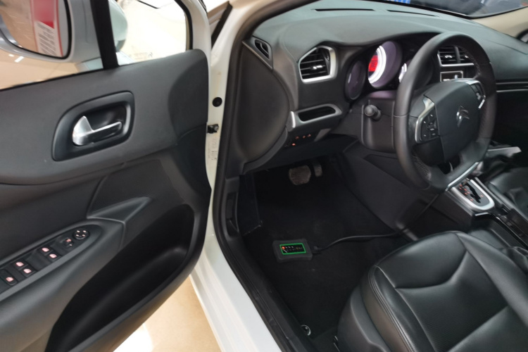 Citroen C4L 2016 صورة سيارة #16