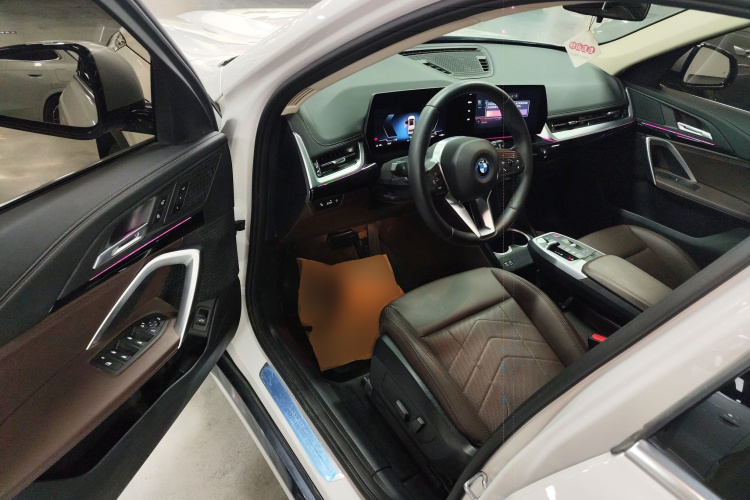 宝马 宝马iX1 2024 汽车图片 #16