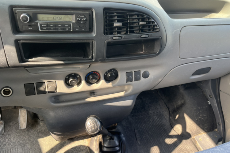 Ford Transit Classic 2016 immagine di auto #16