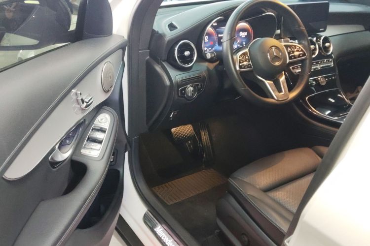 Mercedes-Benz GLC Coupe 2020 #16 Mercedes-Benz GLC Coupe 2020 car image #16