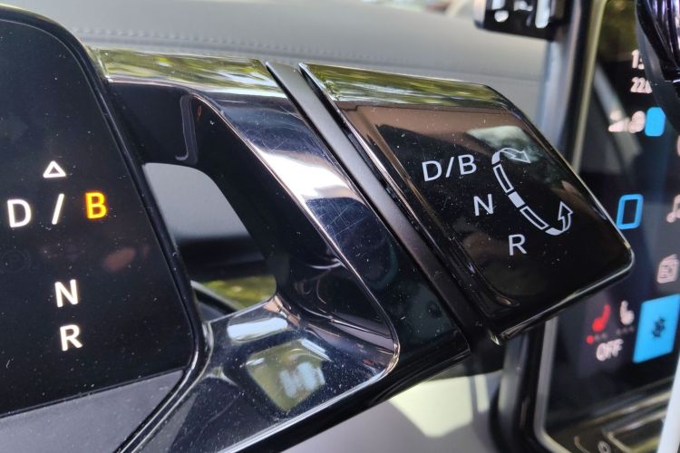 Volkswagen ID.6 Crozz 2022 car image #16