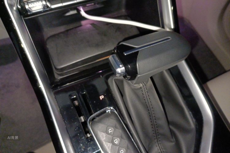 Wuling Asta 2022 car image #16
