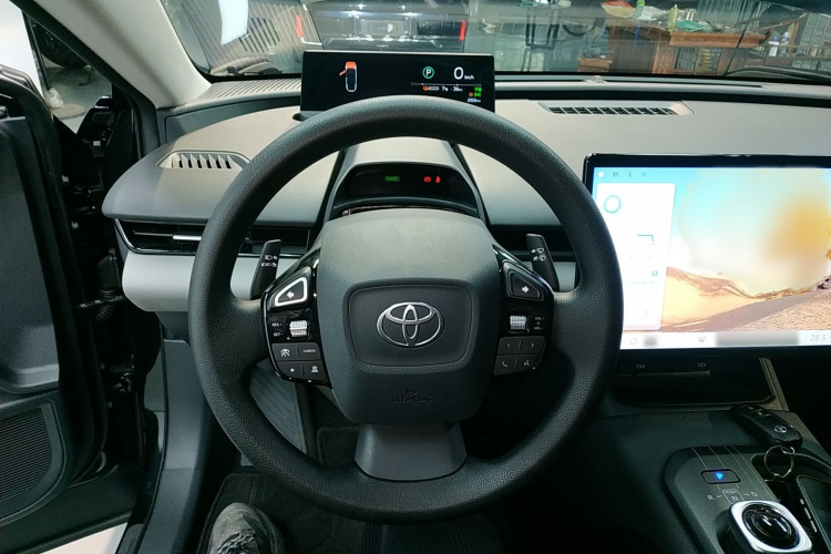 Toyota bZ5 2025 car image #16