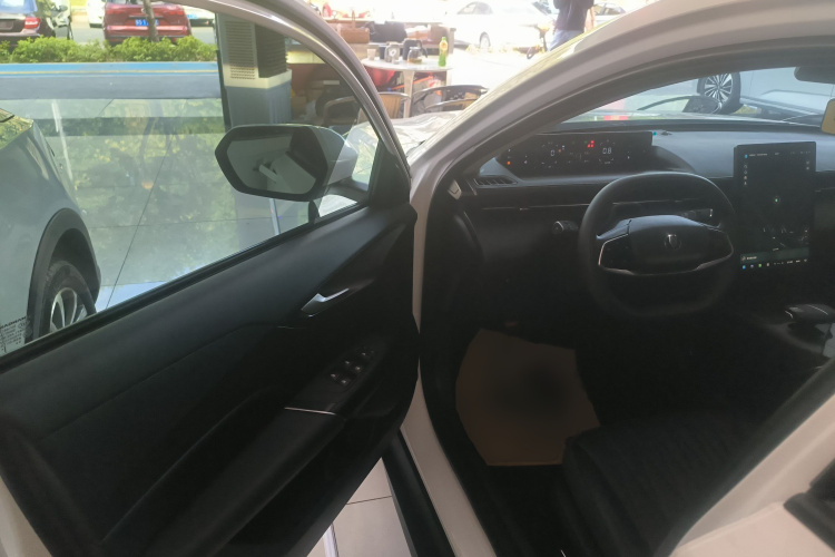 Changan Lamore 2023 #16 Changan Lamore 2023 car image #16