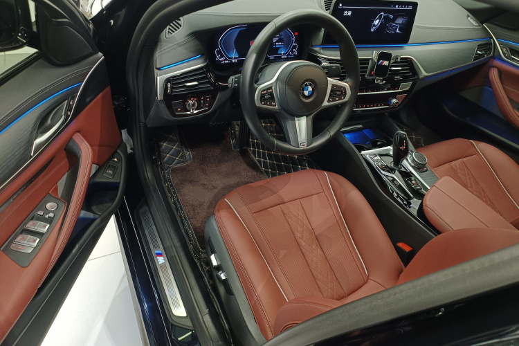 BMW 5 Series New Energy 2021 #16 BMW 5 Series New Energy 2021 car image #16