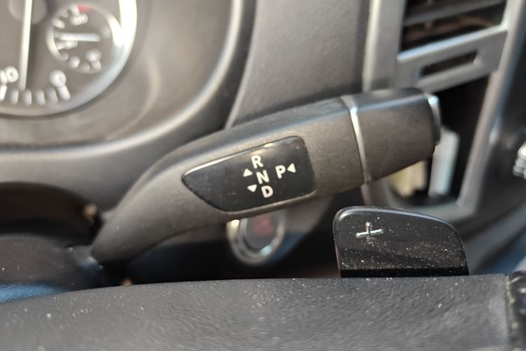 奔驰 威霆 2017 汽车图片 #16