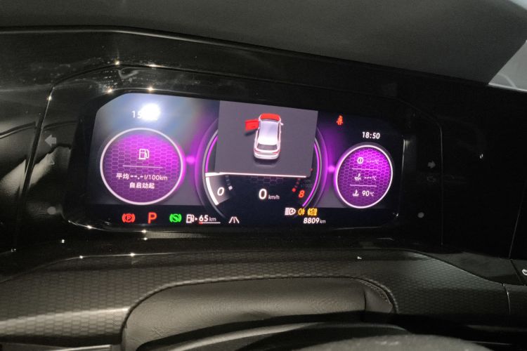 Volkswagen GolfGTI 2024 immagine di auto #16