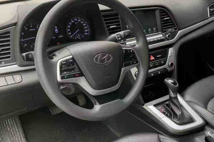 Hyundai Elantra AD 2018 car image #16