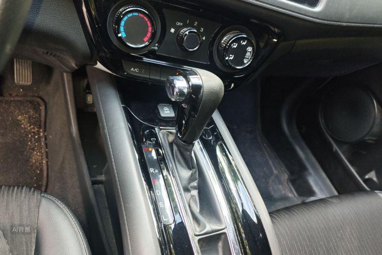 Honda VEZEL 2020 #16 Honda VEZEL 2020 car image #16