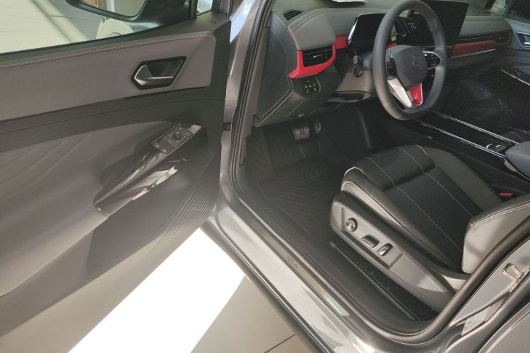 Volkswagen ID.4 X 2023 image de voiture #16