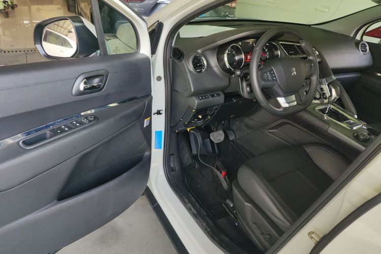 Peugeot 3008 2016 image de voiture #16