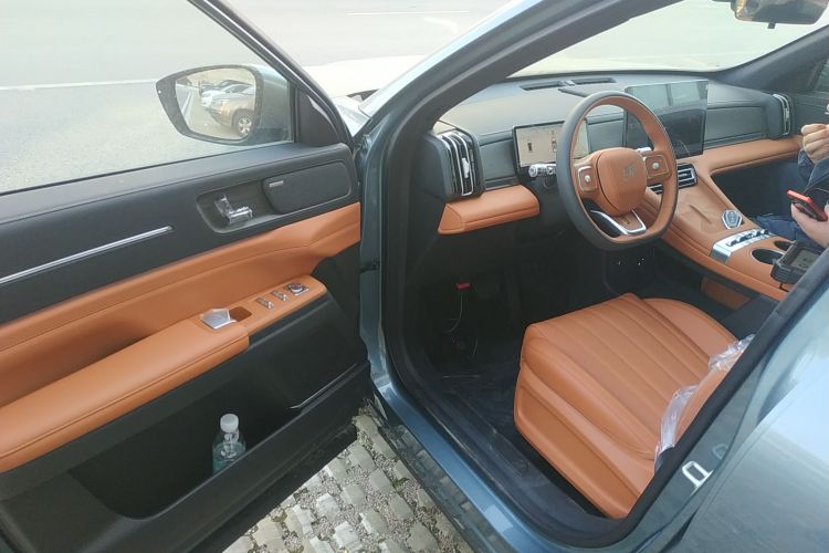 Jetour X70L 2025 car image #16