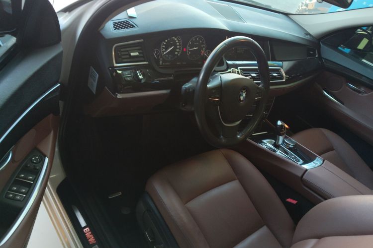 BMW 5 Series GT 2016 #16 BMW 5 Series GT 2016 immagine di auto #16