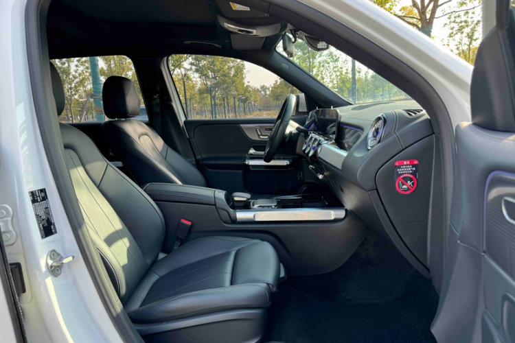 Mercedes-Benz EQB Class 2024 #16 Mercedes-Benz EQB Class 2024 car image #16