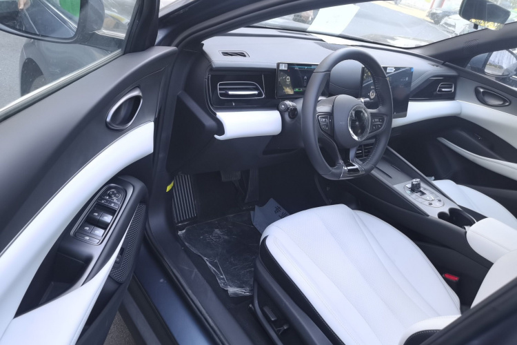 BYD Seal 06 New Energy 2025 #16 BYD Seal 06 New Energy 2025 car image #16