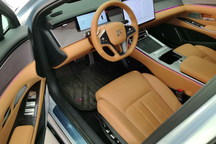 BYD HanL 2025 صورة سيارة #16