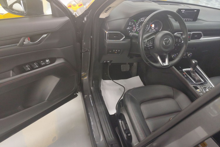Mazda CX-5 2021 car image #16