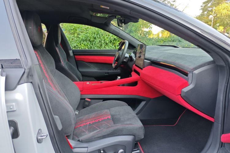 极氪 极氪001 FR 2025 汽车图片 #16