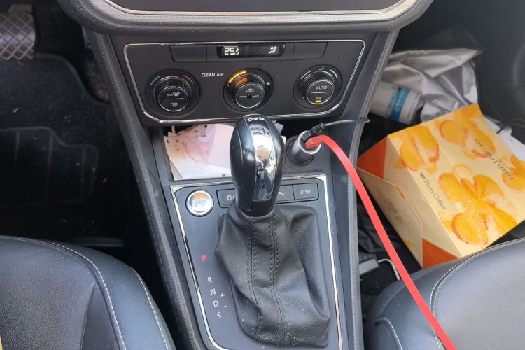 Volkswagen Gran Lavida 2017 immagine di auto #16