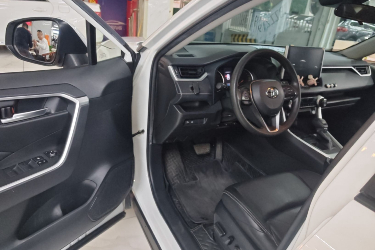 Kia Wildlander 2021 car image #16