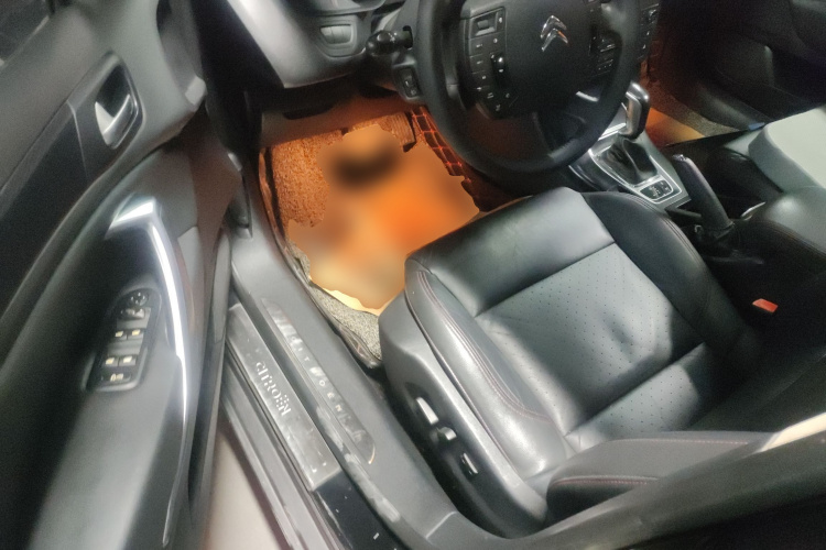 雪铁龙 雪铁龙C5 2015 汽车图片 #16