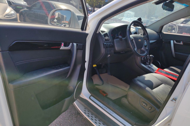 Chevrolet Captiva 2017 #16 Chevrolet Captiva 2017 car image #16