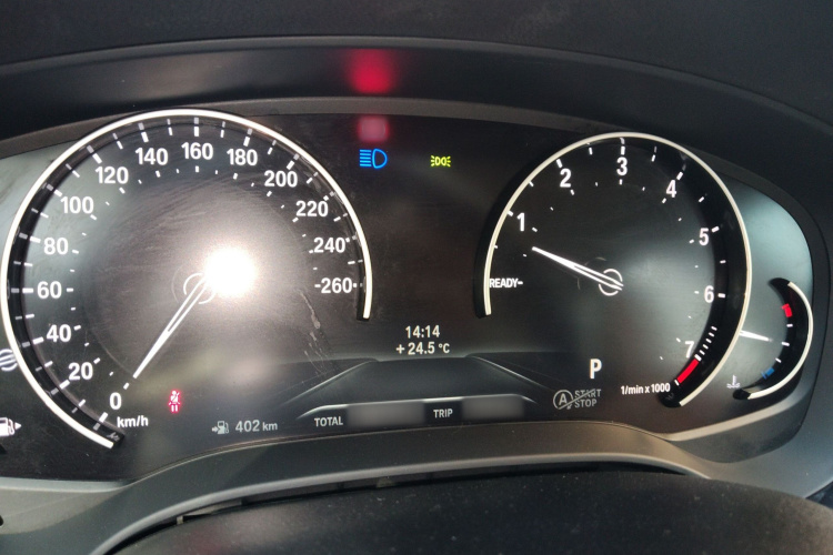 BMW 5 Series 2017 car image #16