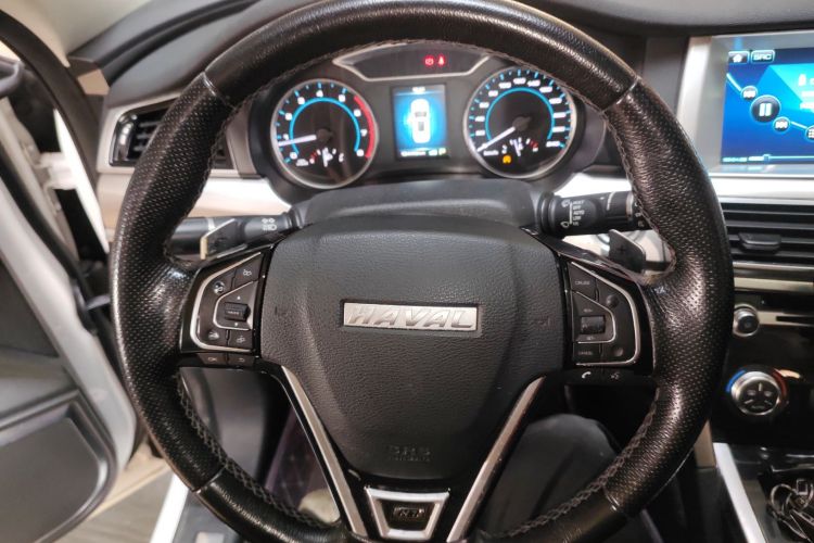 Haval H7 2017 car image #16