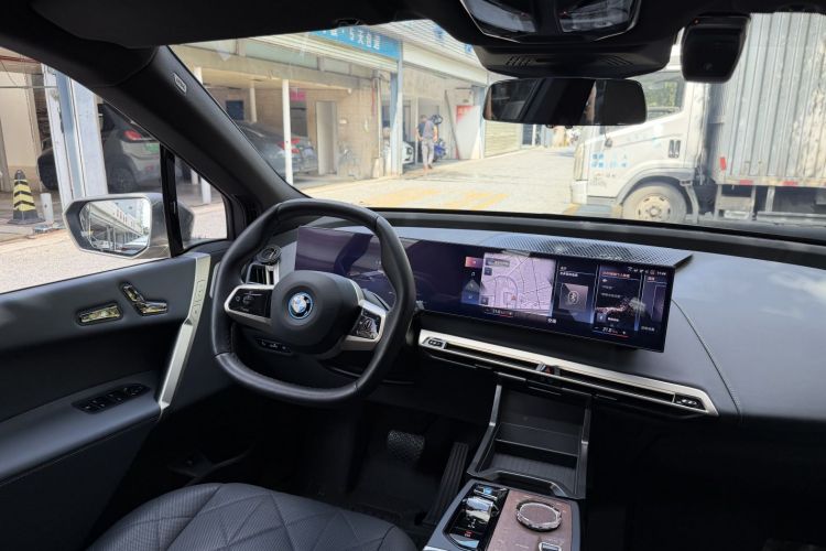 BMW iX M60 2022 #16 BMW iX M60 2022 car image #16