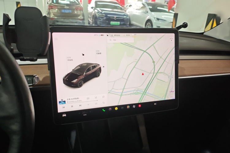 Tesla Model Y 2021 #16 Tesla Model Y 2021 car image #16