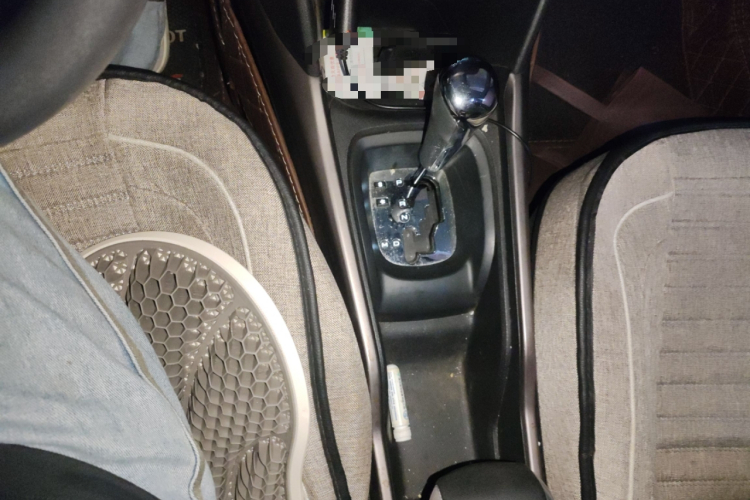 标致 标致2008 2015 汽车图片 #16