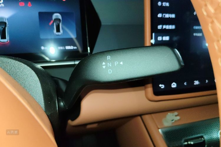 BYD Tang L 2025 car image #16