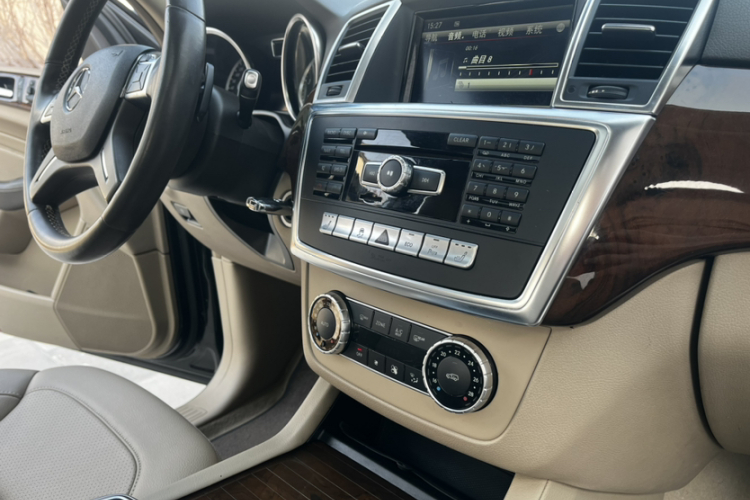 Mercedes-Benz M Class 2016 #16 Mercedes-Benz M Class 2016 car image #16