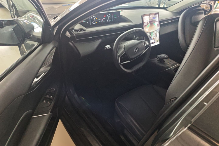 Changan Lamore 2023 #16 Changan Lamore 2023 car image #16