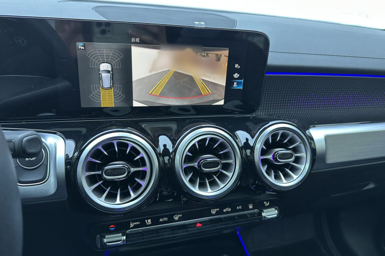 Mercedes-Benz EQB Class 2024 car image #16