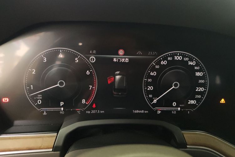 Volkswagen Touareg 2018 car image #16