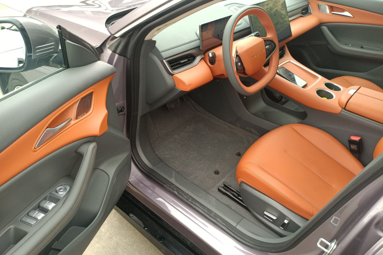 Forthing S7 2025 صورة سيارة #16