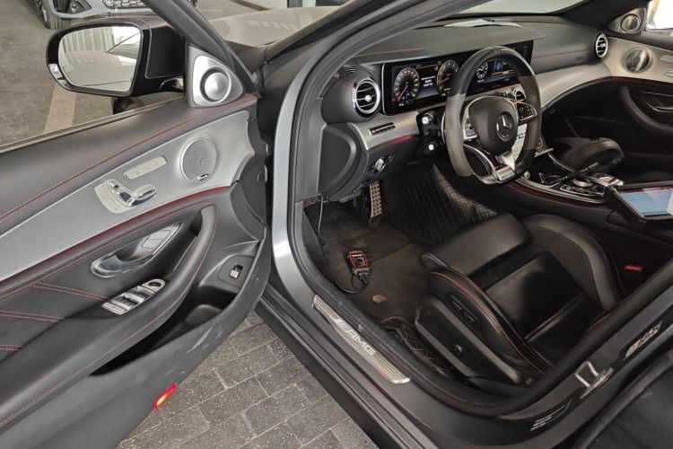 Mercedes-Benz E AMG 2017 صورة سيارة #16