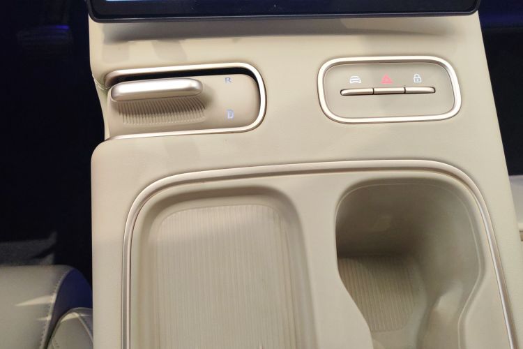 NIO ES6 2024 صورة سيارة #16