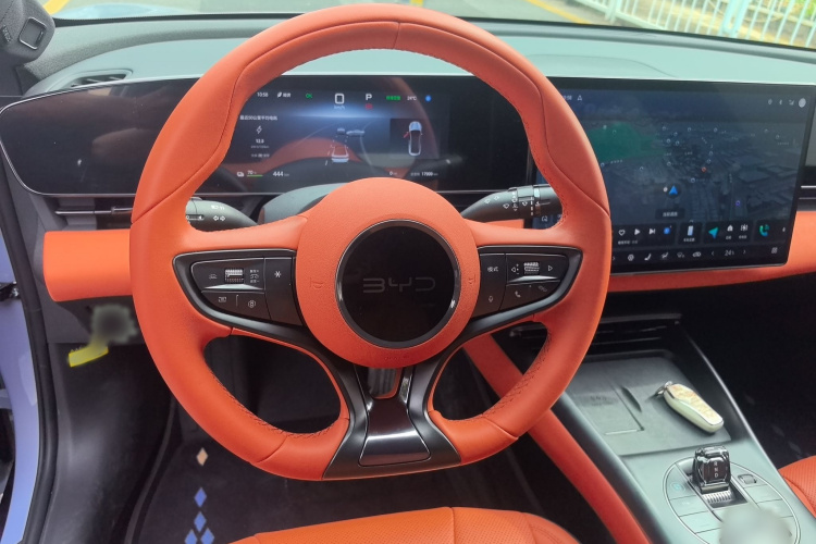 BYD Seal 2024 immagine di auto #16